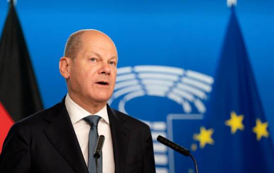 Pour Olaf Scholz, le maintien de l'aide à l'Ukraine est d'une importance "existentielle" pour l'Europe