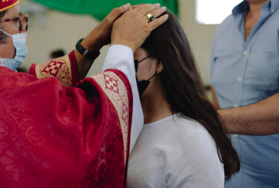 Pâques : plus de.10,000 adultes seront baptisés dans l’Église catholique en France cette année, un chiffre qui a doublé en deux ans