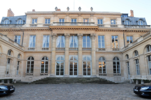 Le ministère du travail annonce une nouvelle hausse du nombre de demandeurs d’emploi au premier trimestre 2025, éloignant davantage la France de l’objectif de plein-emploi.