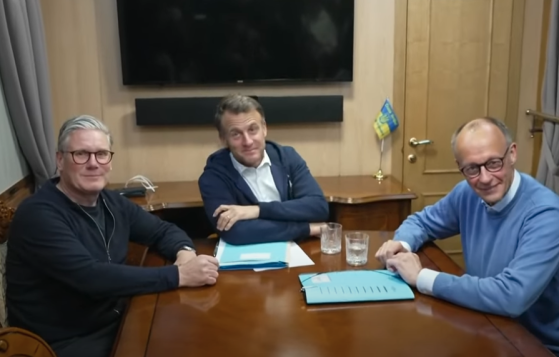 Emmanuel Macron à Kiev aux côtés de ses homologues britannique et allemand pour réaffirmer leur soutien à l'Ukraine