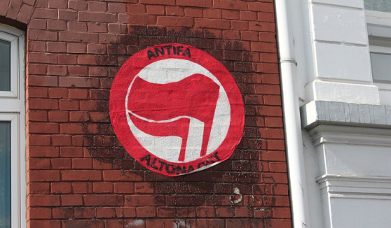 Allemagne : Procès de sept membres présumés de l'organisation "Antifa Ost" pour des agressions violentes ciblant des individus identifiés comme proches de milieux nationalistes
