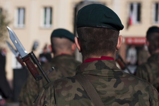 Trafic de drogue : 72 % des Français souhaitent que l’armée soit mobilisée pour lutter contre le narcotrafic dans les quartiers difficiles, selon un sondage