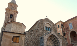 Italie : polémique autour d’une cloche sonnée en hommage aux « enfants non nés » pour appeler à la prière et à la réflexion sur la question de l’avortement