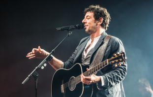Affaire Patrick Bruel : 24 heures de garde à vue supplémentaires pour le chanteur accusé de viols et de violences sexuelles